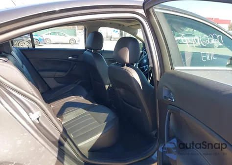 2011 Buick Regal Cxl Turbo Russelsheim z USA, uszkodzony, nr VIN W04GY5GV0B1060616